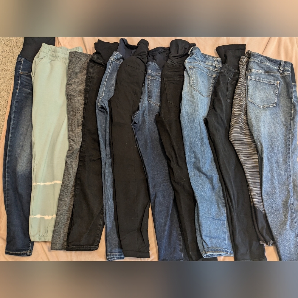 $10 each or 3/$25 Variety of Medium/6/8/10 Maternity Pants